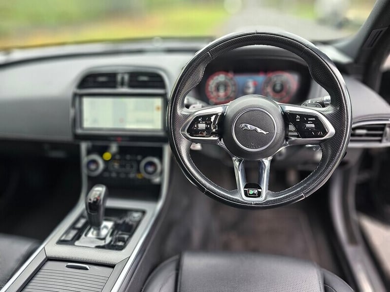 2021 Jaguar XE D200 MHEV R-Dynamic SE Saloon Diesel Automatic