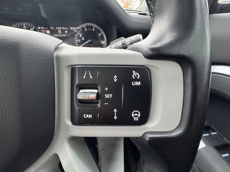 2023 Land Rover Defender 110 2.0 P400e 15.4kWh X-Dynamic SE Auto 4WD Euro 6 (s/s) 5dr ESTATE Petr...