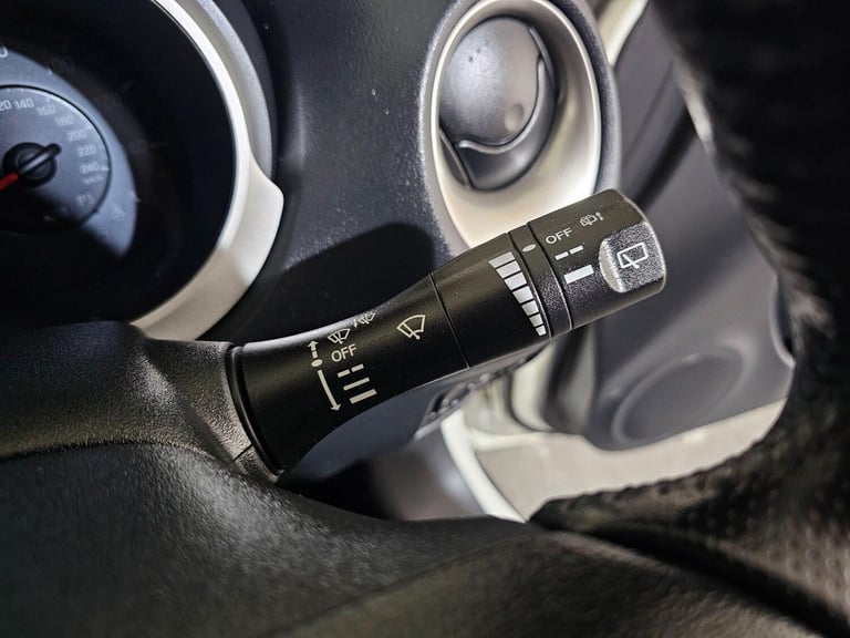 2013 Nissan Juke 1.6 n-tec Euro 5 5dr (17in Alloy) HATCHBACK Petrol Manual