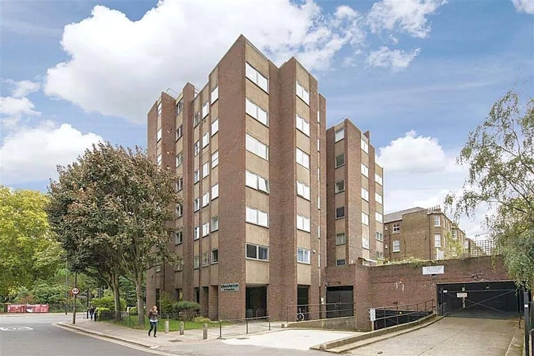LARGE 2 BED FLAT IN PRIME LOCATION BATTERSEA