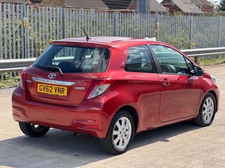 2013 Toyota Yaris 1.4 D-4D TR 3dr HATCHBACK Diesel Manual