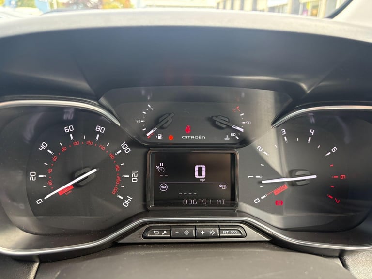 2023 Citroen C3 Aircross 1.2 PureTech Shine SUV 5dr Petrol Manual Euro 6 (s/s) (110 ps) MPV Petro...