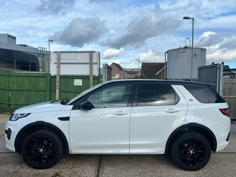 2017 Land Rover Discovery Sport 2.0 TD4 HSE Dynamic Lux Auto 4WD Euro 6 (s/s) 5dr ESTATE Diesel A...