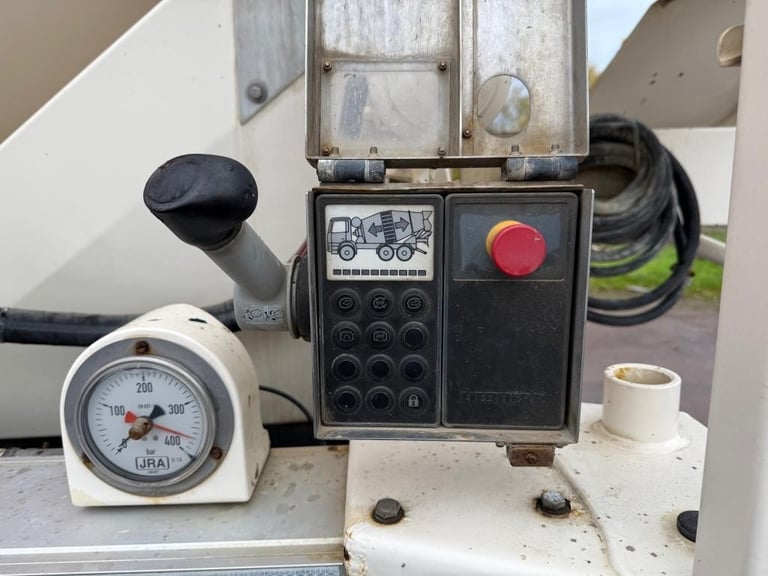 2022 MAN TGM 26.320 CONCRETE MIXER