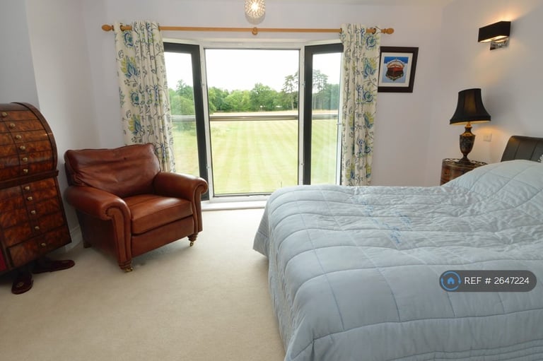 4 bedroom house in Northcourt, Pangbourne, Reading, RG8 (4 bed) (#2647224)