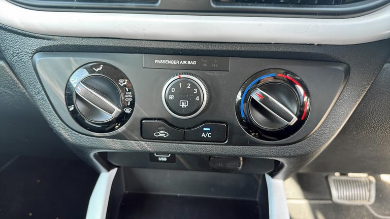 2022 Hyundai i10 1.0 SE Connect Hatchback 5dr Petrol Auto Euro 6 (s/s) (67 ps) HATCHBACK Petrol A...