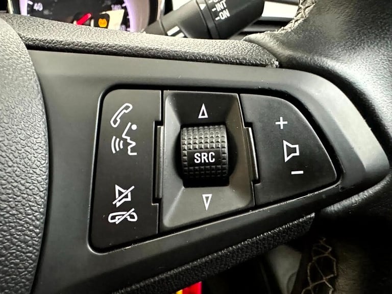 Vauxhall Astra SRI -6 SPEED, ONLY 66159 MILES, LANE ASSIST, REAR PARKING SENSORS