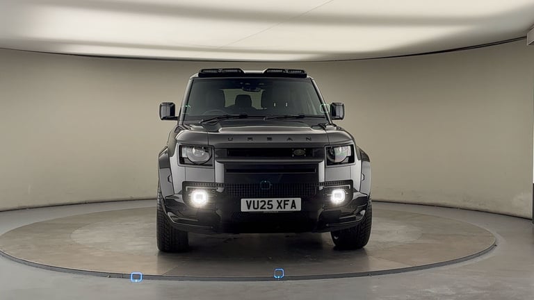 2025 Land Rover Defender 3.0 D250 X-Dynamic SE 90 3dr Auto ESTATE DIESEL Automatic