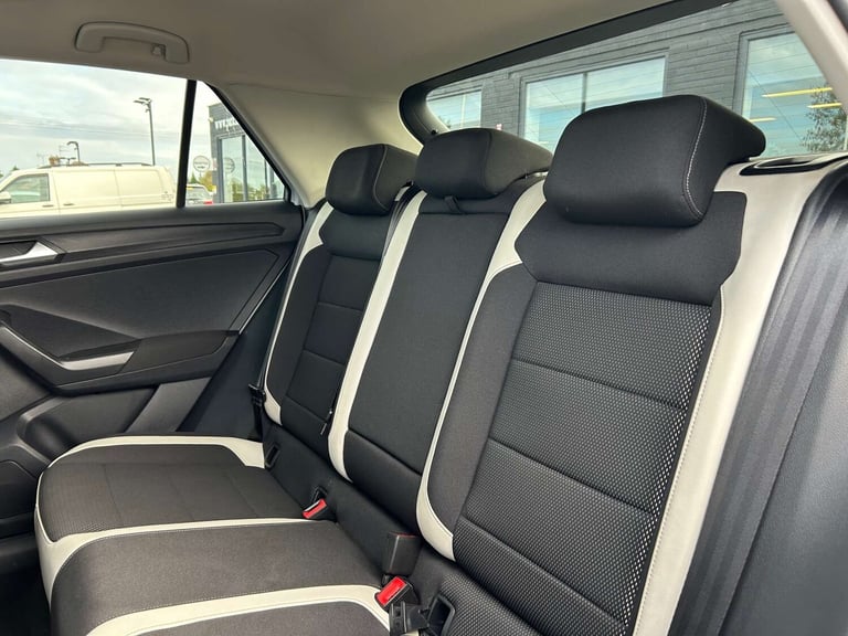 2018 Volkswagen T-Roc 2.0 T-Roc SEL TDI 4Motion 4WD 5dr SUV Diesel Manual