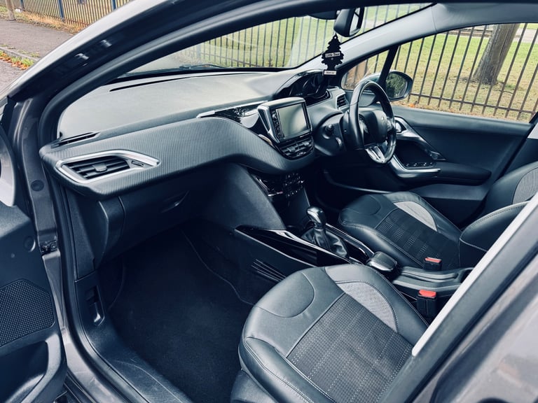 PEUGEOT 2008 ALLURE E-HDI