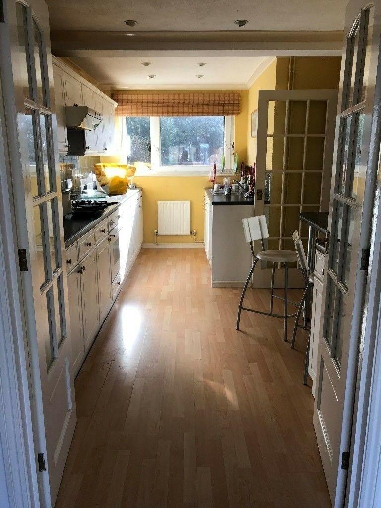 NICE AND BIG ROOM SHARE AT E12 MANOR PARK AREA AVAILABLE NOW 