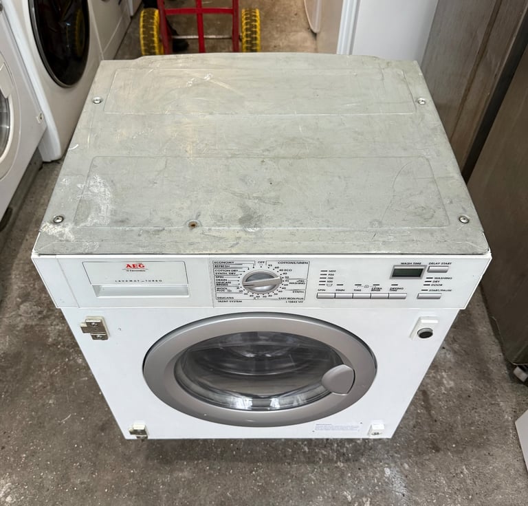 7KG AEG BUILT IN NICE WASHER & DRYER WITH WARRANTY  