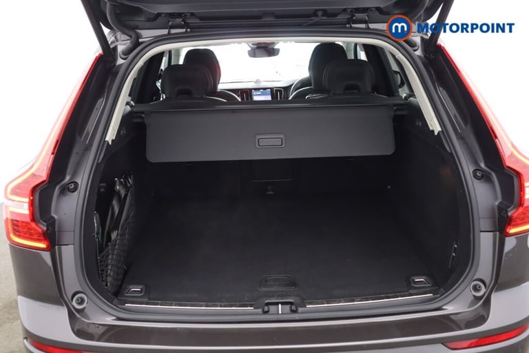 2023 Volvo XC60 2.0 B5P Ultimate Dark 5dr AWD Geartronic SUV Petrol Automatic