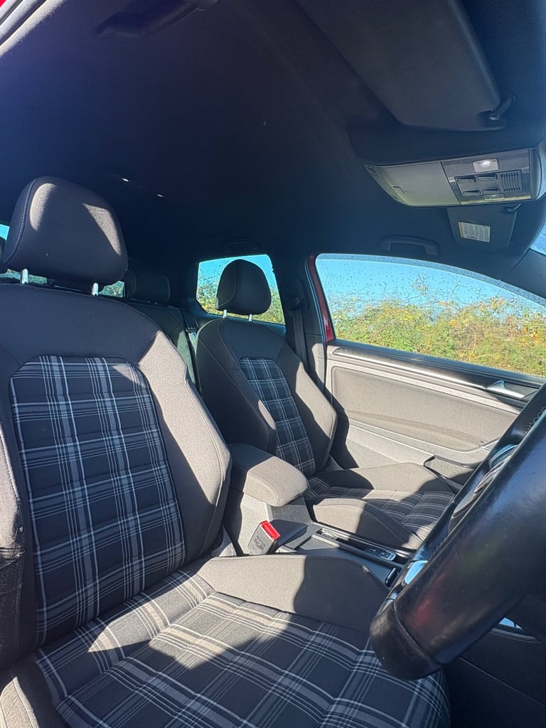 Volkswagen, GOLF, Hatchback, 2014, Manual, 1968 (cc), 3 doors