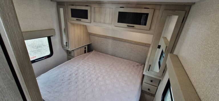 EX DEMO Forest River East To West Alta 2810KIK American Caravan 5th Wheel