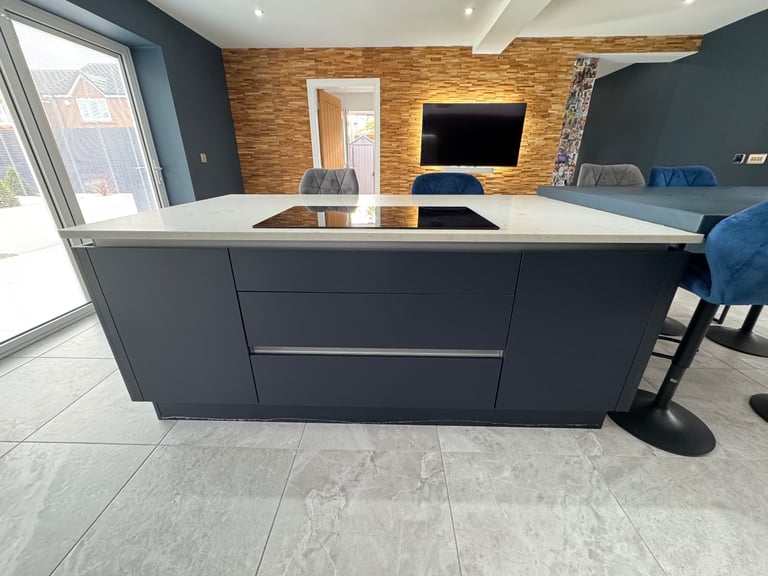 Large Matt Navy Kitchen Units + Appliances
