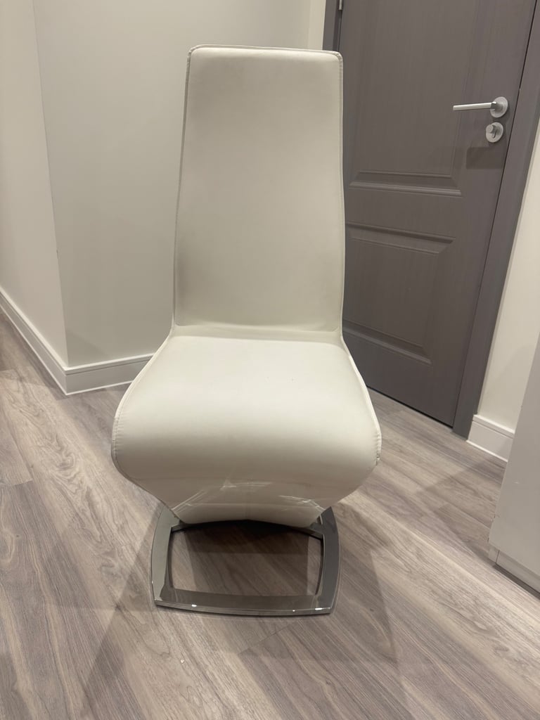 image for 4 White dining chair 