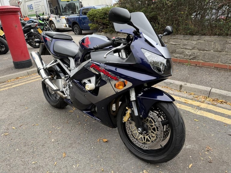 HONDA CBR900RR FIREBLADE 2002