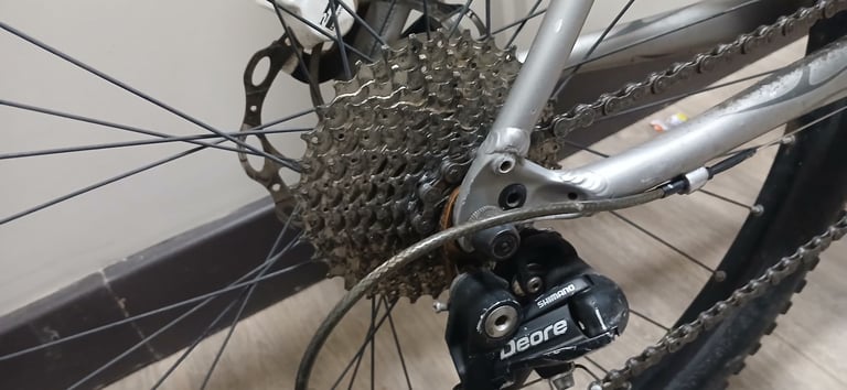 Men's Rockhopper sport Specialized bike