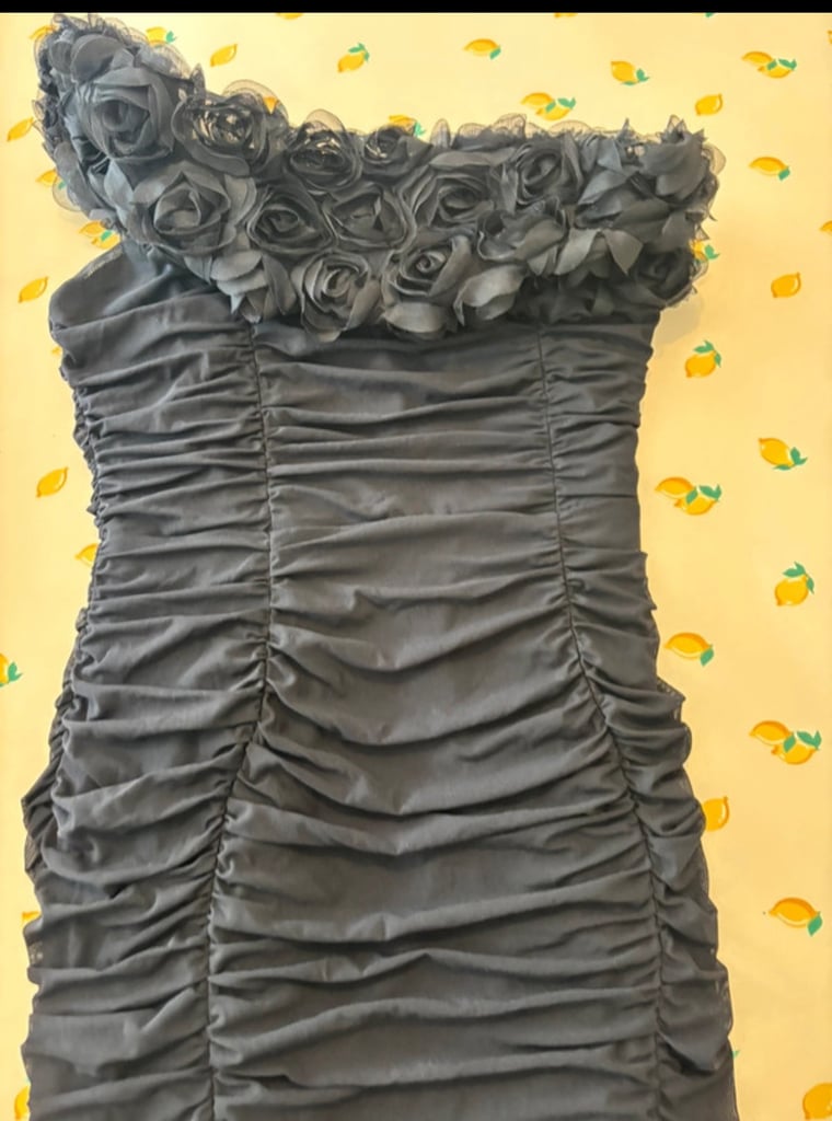 Chi chi London dress