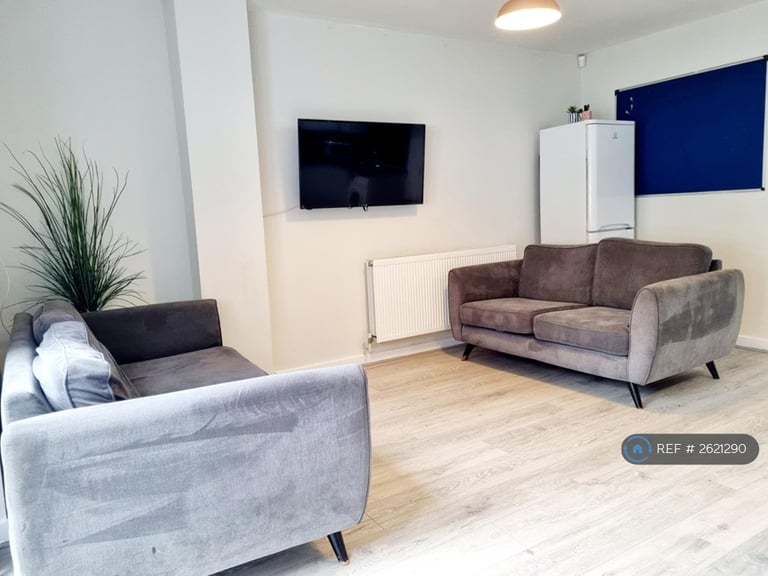 5 bedroom house in Liberty Street, Liverpool, L15 (5 bed) (#2621290)