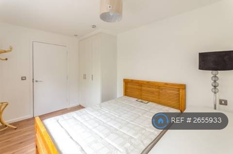 2 bedroom flat in Pelling Street, London, E14 (2 bed) (#2655933)