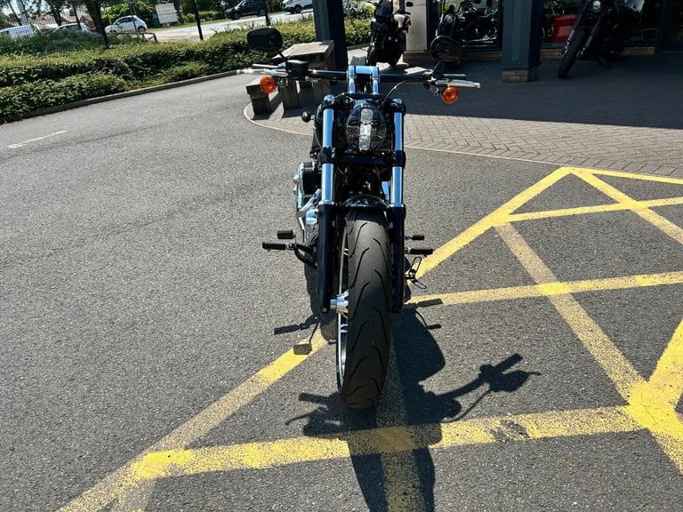 2019 Harley-Davidson SOFTAIL FXBRS BREAKOUT 114 FXBRS Vivid Black (18MY) Custom PETROL Manual