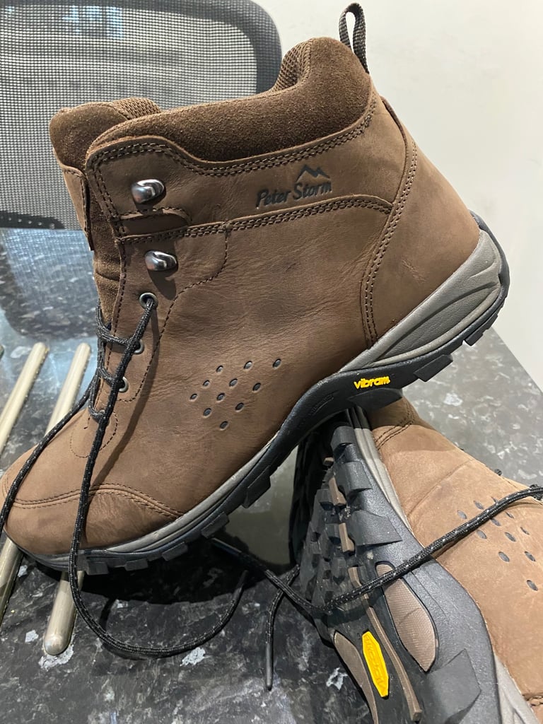 Men’s walking boots size 12