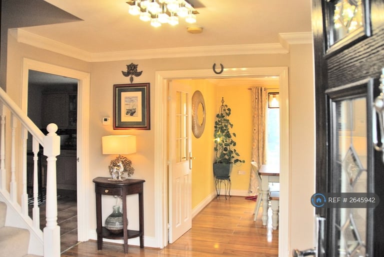 image for 4 bedroom house in Abell Way., Springfield, Chelmsford, CM2 (4 bed) (#2645942)