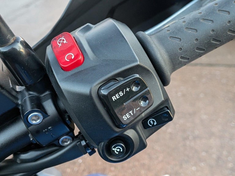 TRIUMPH TIGER 800 XRX LOW - 2016 16 - FULL LUGGAGE - LOW RIDE HEIGHT