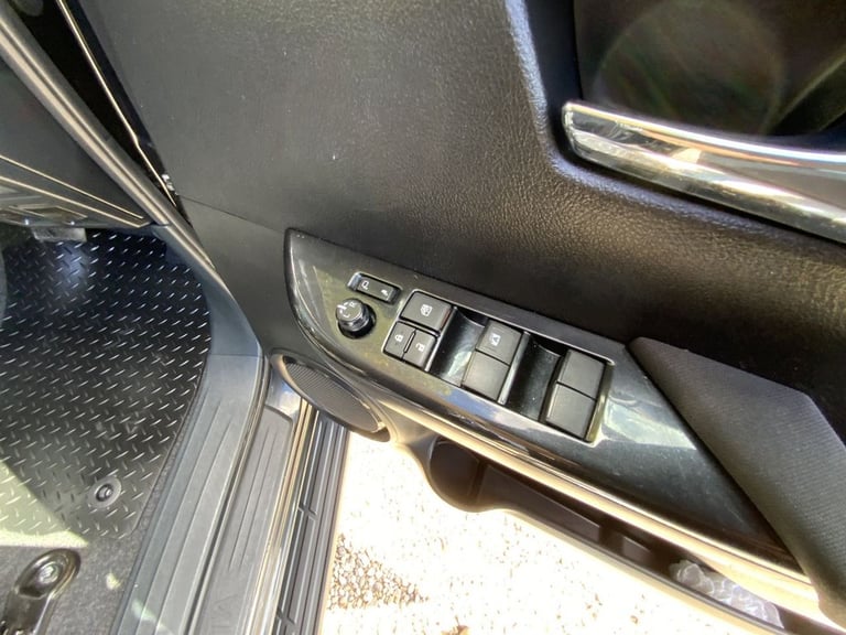 2023 Toyota Hilux 2.4 D-4D Icon Pickup Double Cab 4dr Diesel Auto 4WD Euro 6 (s/s) (150 ps) PICKU...