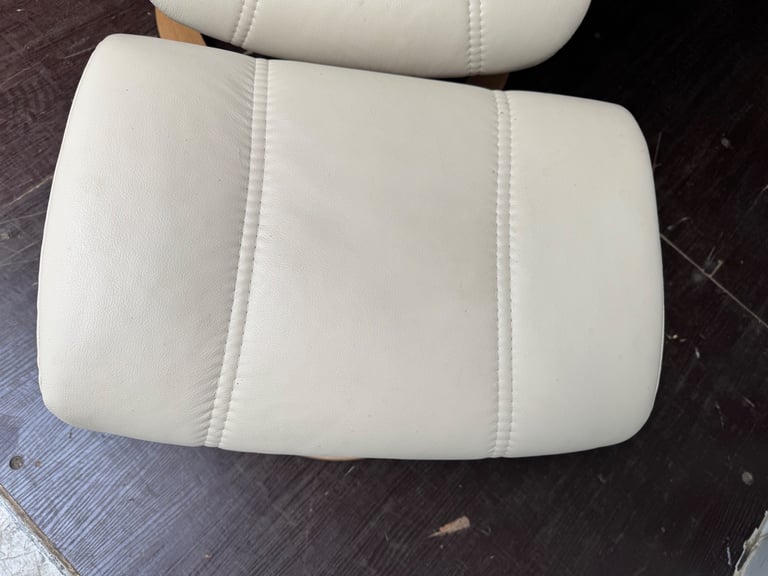 Ekornes Stressless Cream Leather Chair reclining & Footstool Possible Delivery 