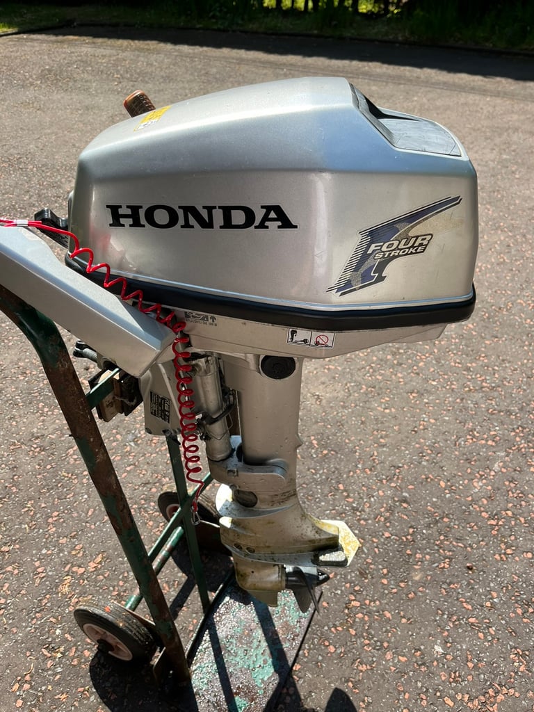 Honda BF5 Outboard Motor 2017