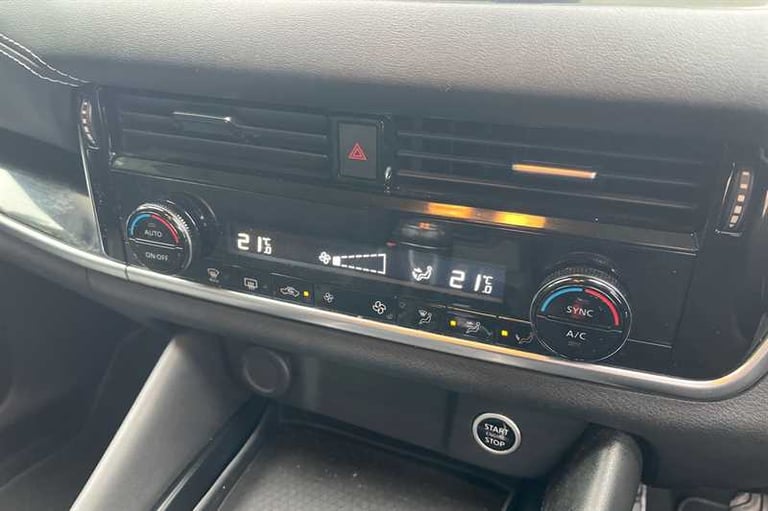 2022 Nissan Qashqai 1.3 DIG-T MH N-CONNECTA 5DR Hatchback Petrol Manual