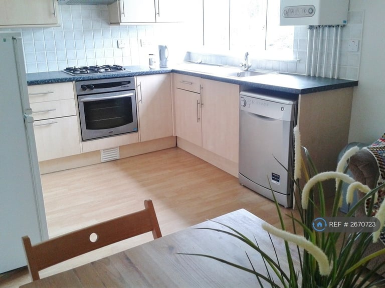 3 bedroom flat in Cameron House Avenue, Edinburgh, EH16 (3 bed) (#2670723)