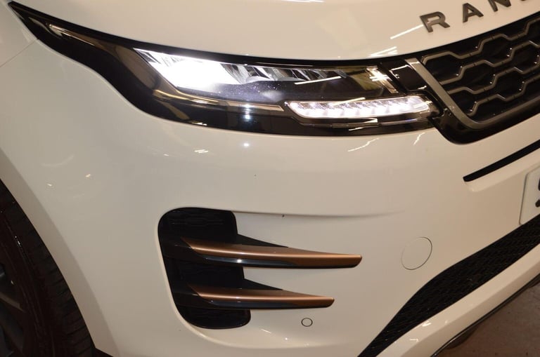 LAND ROVER RANGE ROVER EVOQUE 2.0 D150 R-Dynamic FWD Euro 6 (s/s) 5dr 2020