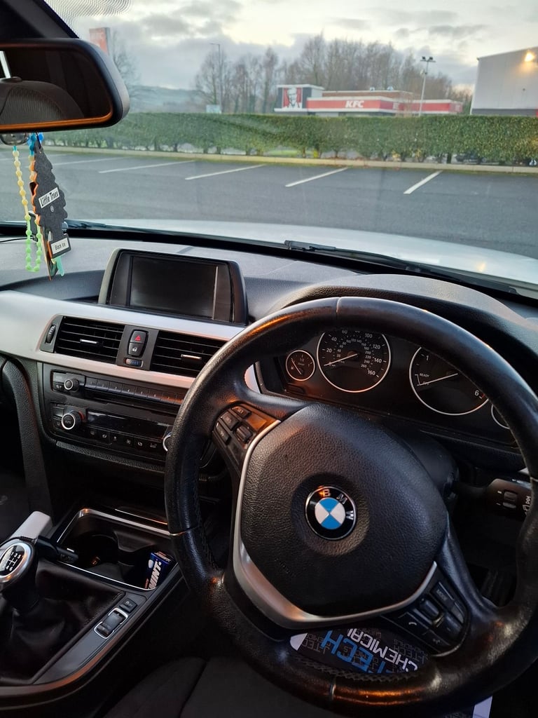 BMW, 3 SERIES, Saloon, 2012, Manual, 1995 (cc), 4 doors