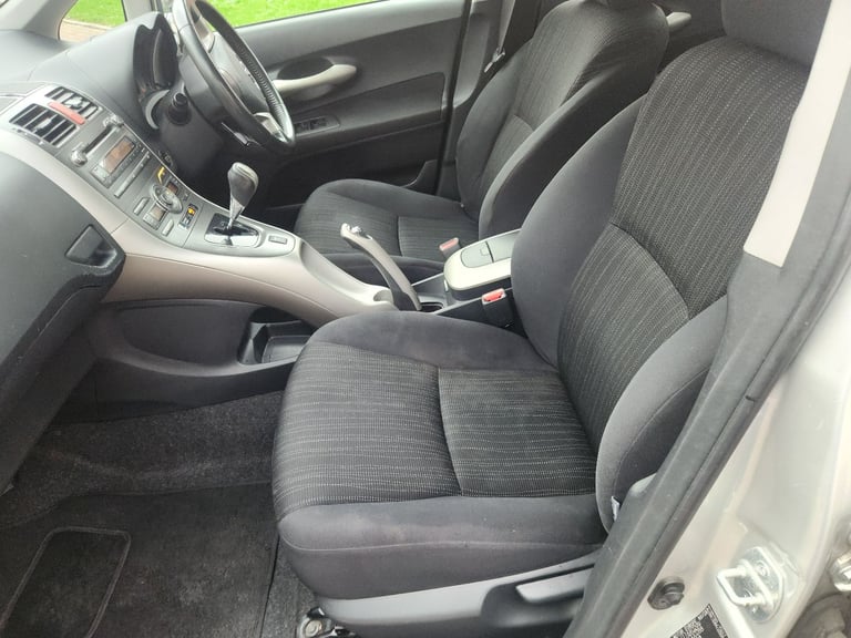 TOYOTA AURIS AUTOMATIC 1.6LTR PETROL ULEZ COMPLY BARGAIN PRICE 