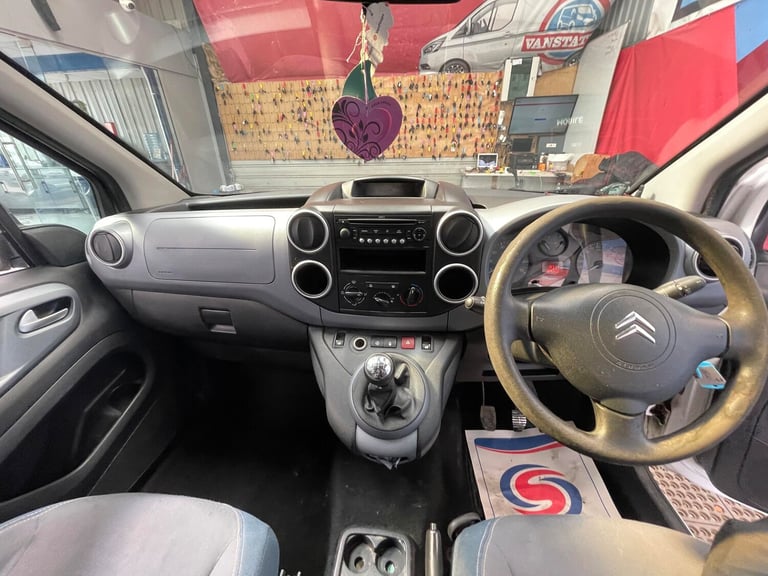 2009 Citroen Berlingo Berlingo Multispace VTR HDi 75 Camper DIESEL Manual