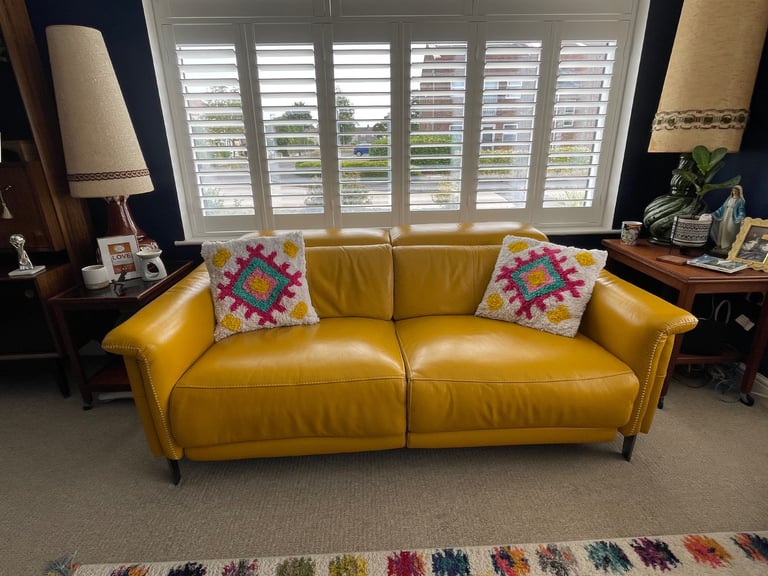 Leather Sofa - 3 seater power plus recliner - Solero