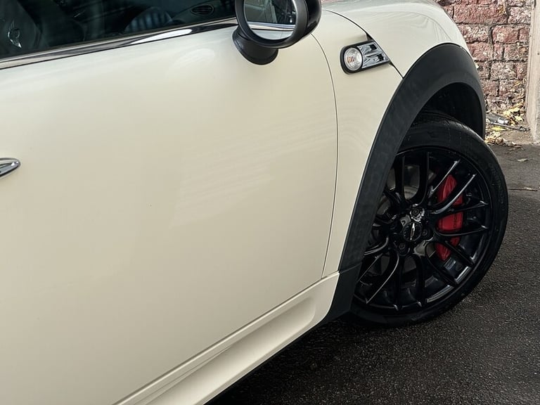 2011 MINI Hatch John Cooper Works Hatchback Petrol Manual
