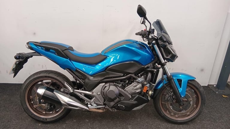 HONDA NC750S DCT ** FULL HISTORY - CRASH PROTECTORS - CUSTOM SEATS **