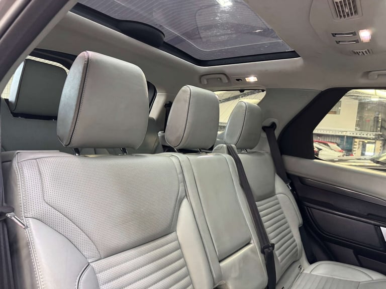 2017 Land Rover Discovery 3.0 Discovery Luxury HSE TD6 Auto 4WD 5dr SUV Diesel Automatic