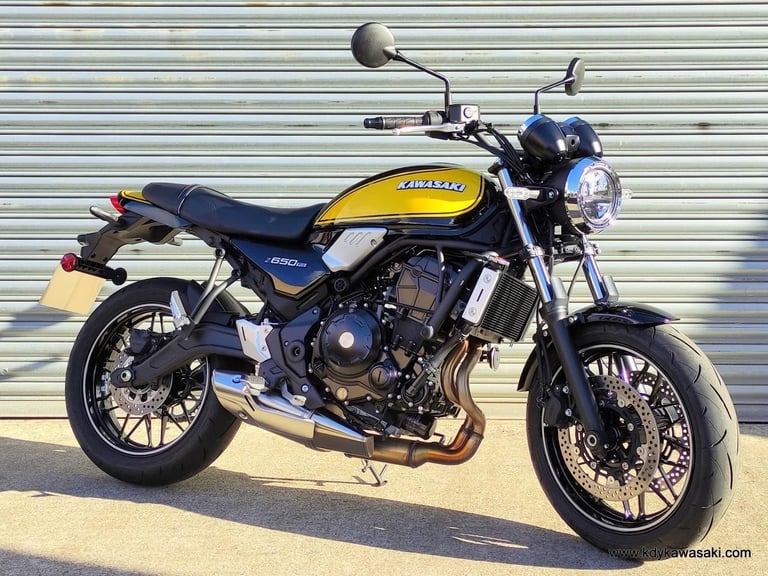 image for 2025 Kawasaki Z650RS in Black/Yellow