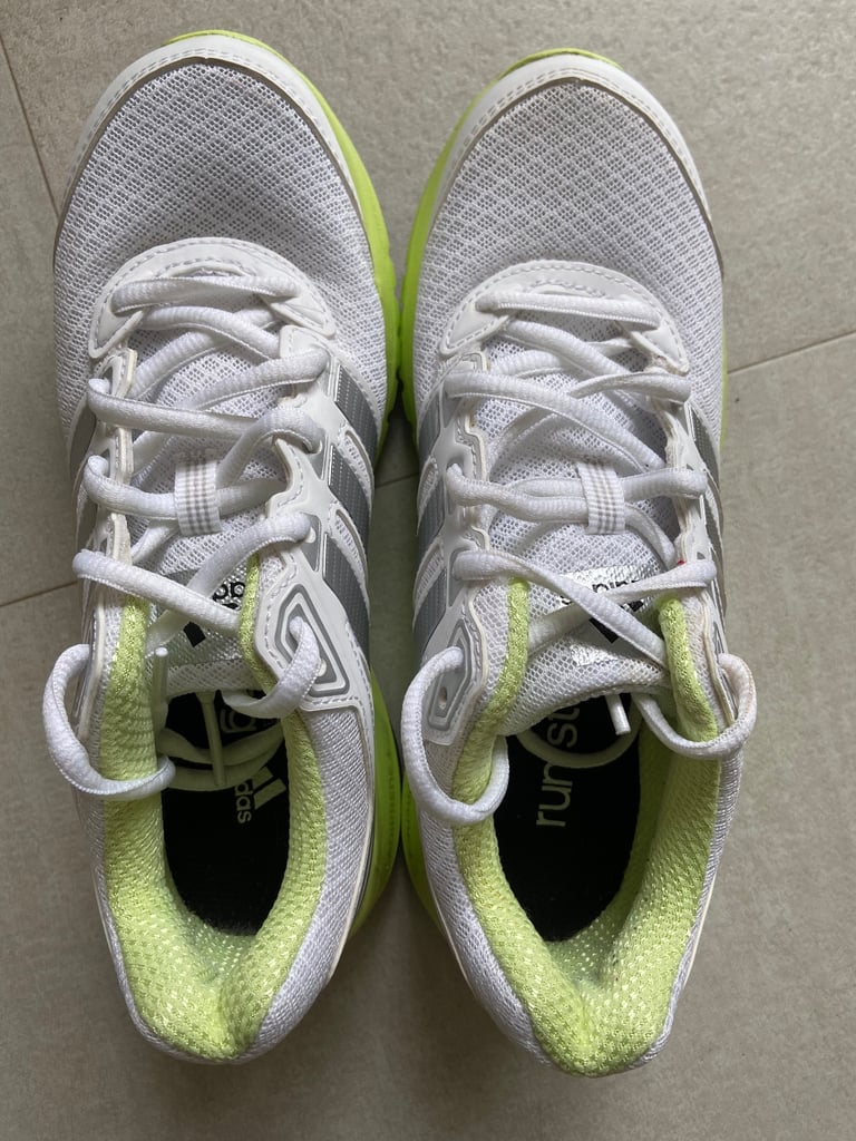 Adidas trainers size 4