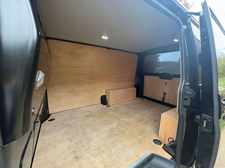 2024 Volkswagen Transporter 2.0 TDI 110 Highline Van PANEL VAN DIESEL Manual