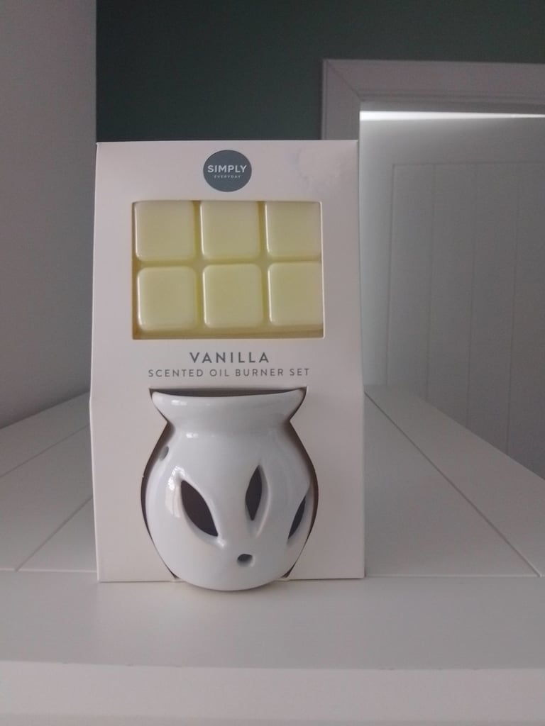 image for NEW CANDLES -£2 EACH OR BUNDLE £12 ( PROCEEDS TO GUIDE DOGS )