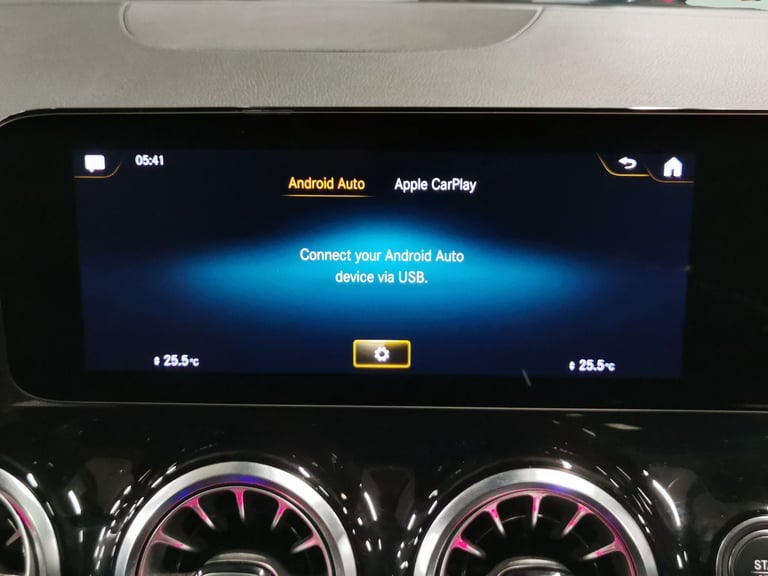 2022 Mercedes-Benz EQA EQA 300 66.5kWh AMG Line (Premium) SUV 5dr Electric Auto 4MATIC (228 ps) -...