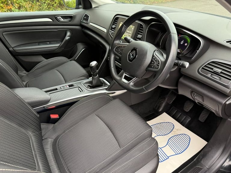 2019 Renault Megane 1.3 TCe Iconic Hatchback 5dr Petrol Manual Euro 6 (s/s) (140 ps) Hatchback Pe...