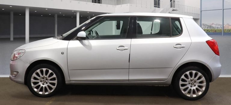 2013 Skoda Fabia 1.2 TSI 105 Elegance 5dr DSG HATCHBACK PETROL Automatic